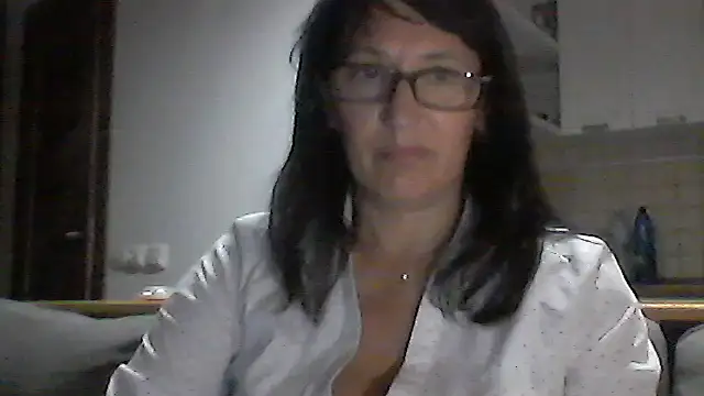 Elena48324 online show from September 8, 2025, 5:56 pm