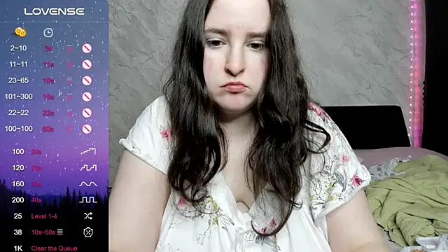 Snapshot of alice_allens chatting on October 4, 2025, 3:57 pm alice allens online show from October 4, 2025, 3:57 pm