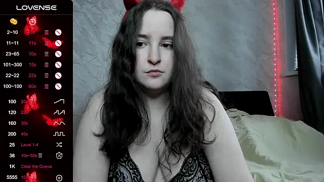 Snapshot of alice_allens chatting on October 31, 2025, 9:39 am alice allens online show from October 31, 2025, 9:39 am