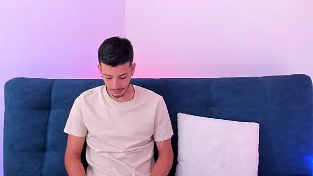  Monster cock4u  online show from September 10, 2025, 6:29 pm