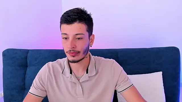  Monster cock4u  online show from September 22, 2025, 7:20 pm