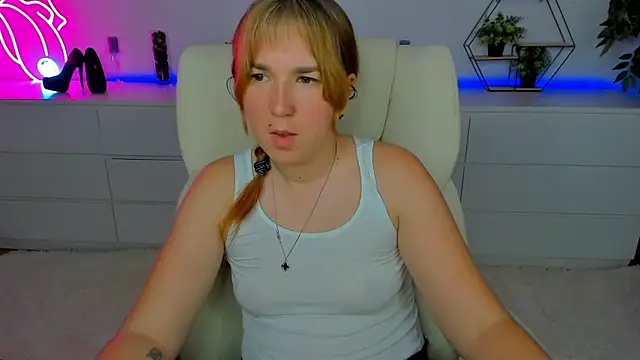 Sofii darling online show from October 7, 2025, 5:58 pm