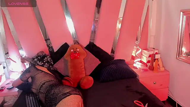 Snapshot of Viiolettlopez chatting on October 9, 2025, 1:33 pm Viiolettlopez online show from October 9, 2025, 1:33 pm