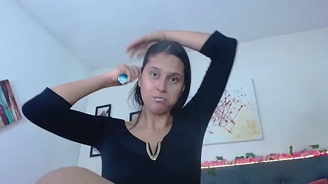 valentini villa online show from October 25, 2025, 7:36 pm