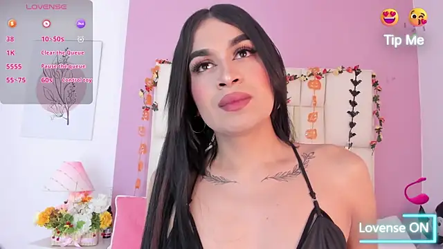 Snapshot of Silvana-Castro chatting on October 3, 2025, 11:12 am Silvana-Castro online show from October 3, 2025, 11:12 am