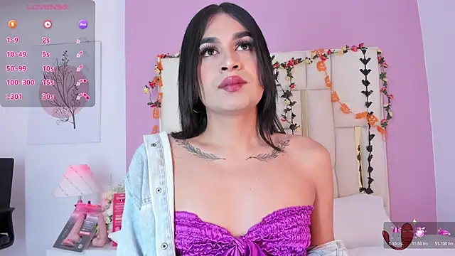 Snapshot of Silvana-Castro chatting on October 25, 2025, 11:20 am Silvana-Castro online show from October 25, 2025, 11:20 am