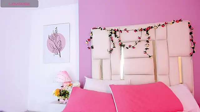 Snapshot of Silvana-Castro chatting on September 18, 2025, 11:13 am Silvana-Castro online show from September 18, 2025, 11:13 am