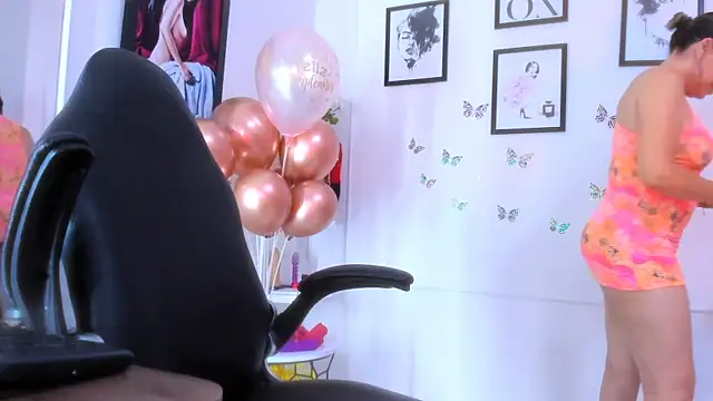 Ariana costa online show from November 8, 2025, 2:09 pm