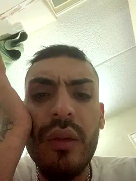 malek xarx  online show from September 18, 2025, 2:03 am