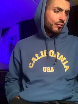 malek xarx  online show from October 9, 2025, 2:45 am