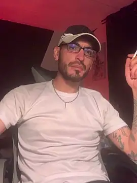 malek xarx  online show from December 14, 2025, 6:41 am