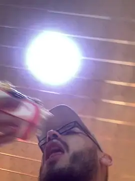 malek xarx  online show from February 3, 2026, 2:53 am