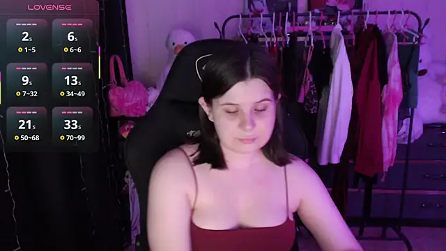 AmyVibess online show from July 15, 2026, 7:10 pm
