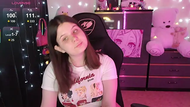 Snapshot of AmyVibess chatting on October 7, 2025, 8:10 pm AmyVibess online show from October 7, 2025, 8:10 pm