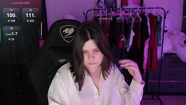 AmyVibess online show from June 4, 2026, 6:12 pm