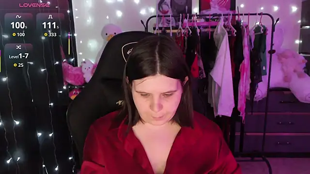 AmyVibess online show from June 1, 2026, 6:07 pm