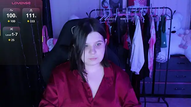 AmyVibess online show from May 22, 2026, 6:06 pm