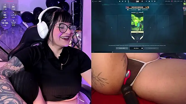 Snapshot of EternaAura chatting on October 6, 2025, 1:34 pm EternaAura online show from October 6, 2025, 1:34 pm