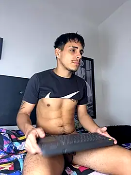 Luke Stone online show from December 4, 2025, 9:47 pm