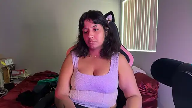 pressuremami online show from October 15, 2025, 8:28 pm