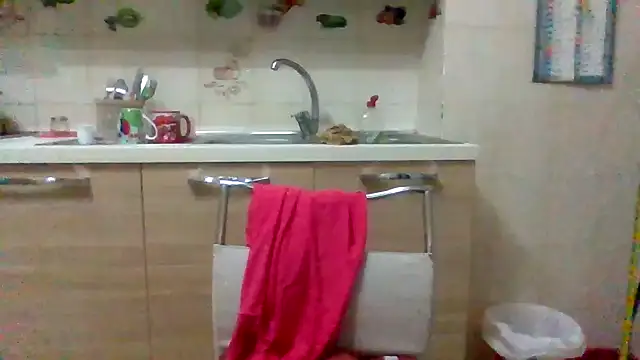 Snapshot of Kelly80 chatting on October 1, 2025, 3:11 am Kelly80 online show from October 1, 2025, 3:11 am