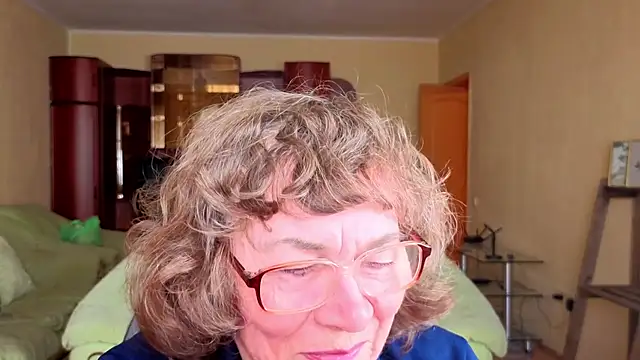 Betty Brick online show from January 17, 2026, 7:23 am