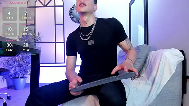 Snapshot of Dustin_Sonne chatting on September 24, 2025, 3:40 pm Dustin Sonne online show from September 24, 2025, 3:40 pm