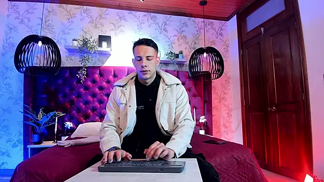 Dustin Sonne online show from March 8, 2026, 3:43 am