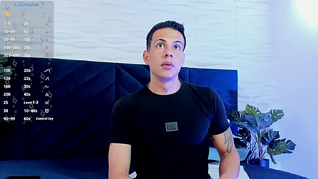 Snapshot of Dustin_Sonne chatting on October 12, 2025, 3:41 am Dustin Sonne online show from October 12, 2025, 3:41 am