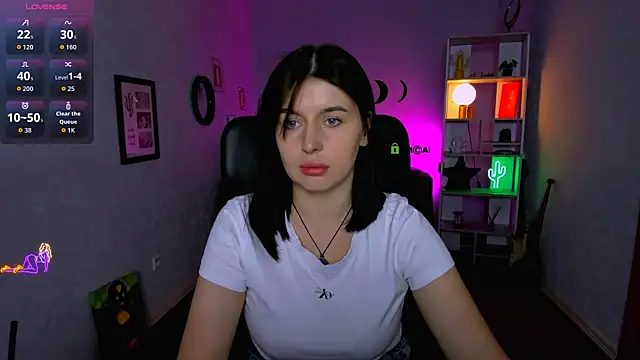 Snapshot of violett_queen12 chatting on September 13, 2025, 3:01 pm violett queen12 online show from September 13, 2025, 3:01 pm