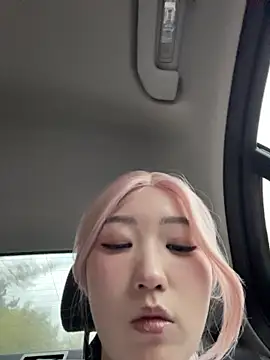 Snapshot of winter11 chatting on September 12, 2025, 6:35 am winter11 online show from September 12, 2025, 6:35 am