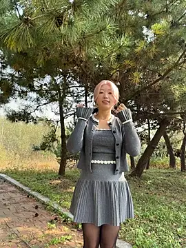 winter11 online show from November 6, 2025, 3:21 am