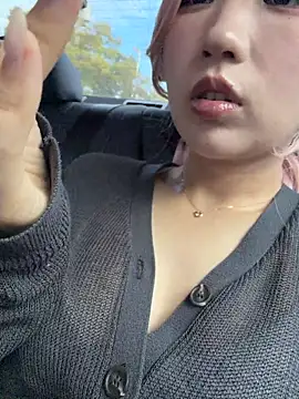 Snapshot of winter11 chatting on October 2, 2025, 6:50 am winter11 online show from October 2, 2025, 6:50 am