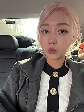 winter11 online show from November 20, 2025, 1:50 am