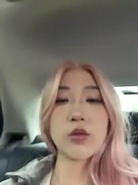 Snapshot of winter11 chatting on September 30, 2025, 7:14 am winter11 online show from September 30, 2025, 7:14 am