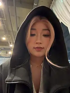 winter11 online show from November 29, 2025, 8:58 am