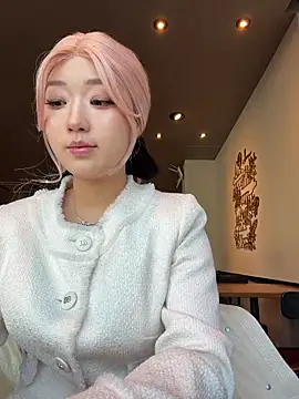 winter11 online show from February 16, 2026, 2:21 am