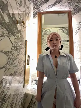 Snapshot of winter11 chatting on September 13, 2025, 7:41 am winter11 online show from September 13, 2025, 7:41 am