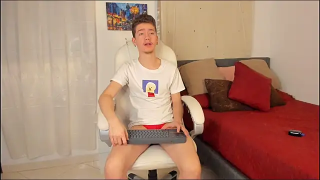 Snapshot of ThiagooJames chatting on October 13, 2025, 11:27 pm ThiagooJames online show from October 13, 2025, 11:27 pm