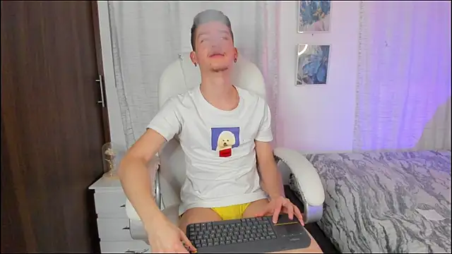 Snapshot of ThiagooJames chatting on September 29, 2025, 2:29 am ThiagooJames online show from September 29, 2025, 2:29 am