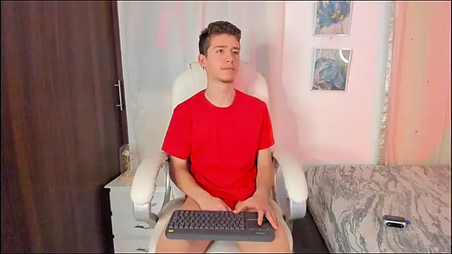 Snapshot of ThiagooJames chatting on October 12, 2025, 2:57 am ThiagooJames online show from October 12, 2025, 2:57 am