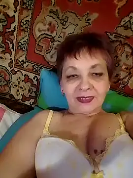 Snapshot of Rose60301 chatting on October 18, 2025, 6:21 pm Rose60301 online show from October 18, 2025, 6:21 pm