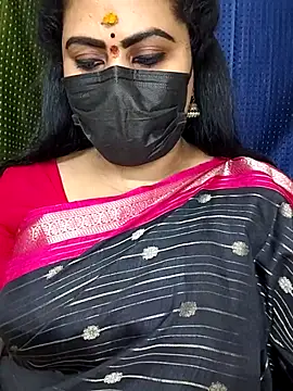 Snapshot of honey-flower chatting on September 21, 2025, 4:01 pm honey-flower online show from September 21, 2025, 4:01 pm