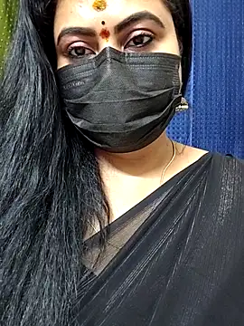 Snapshot of honey-flower chatting on September 17, 2025, 6:37 am honey-flower online show from September 17, 2025, 6:37 am