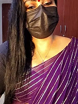 honey-flower online show from December 2, 2025, 7:10 am