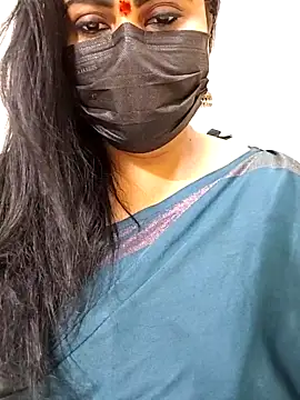 Snapshot of honey-flower chatting on October 25, 2025, 6:34 am honey-flower online show from October 25, 2025, 6:34 am