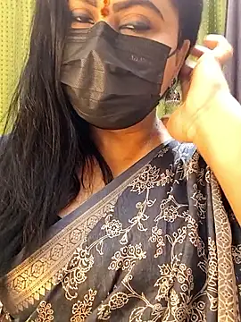 Snapshot of honey-flower chatting on October 28, 2025, 7:07 am honey-flower online show from October 28, 2025, 7:07 am