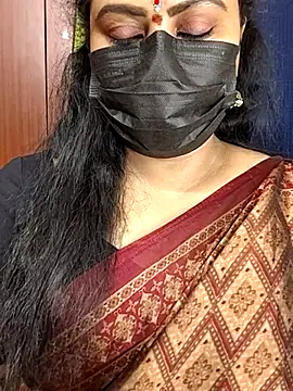 Snapshot of honey-flower chatting on October 12, 2025, 12:17 pm honey-flower online show from October 12, 2025, 12:17 pm