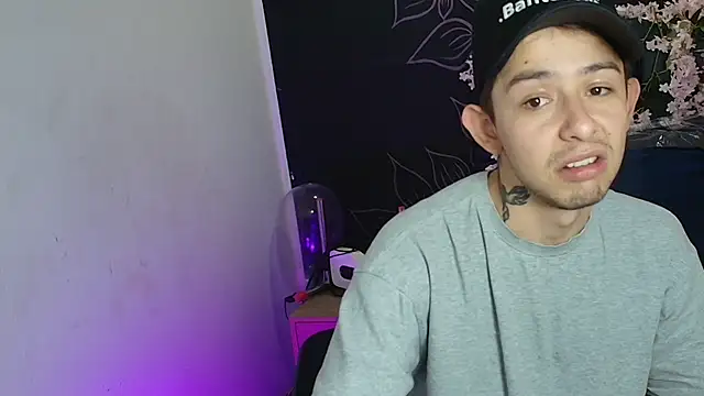 Aleecandrews online show from November 12, 2025, 7:07 pm