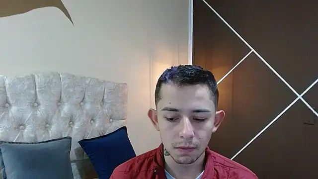 Snapshot of Aleecandrews chatting on September 25, 2025, 7:31 pm Aleecandrews online show from September 25, 2025, 7:31 pm